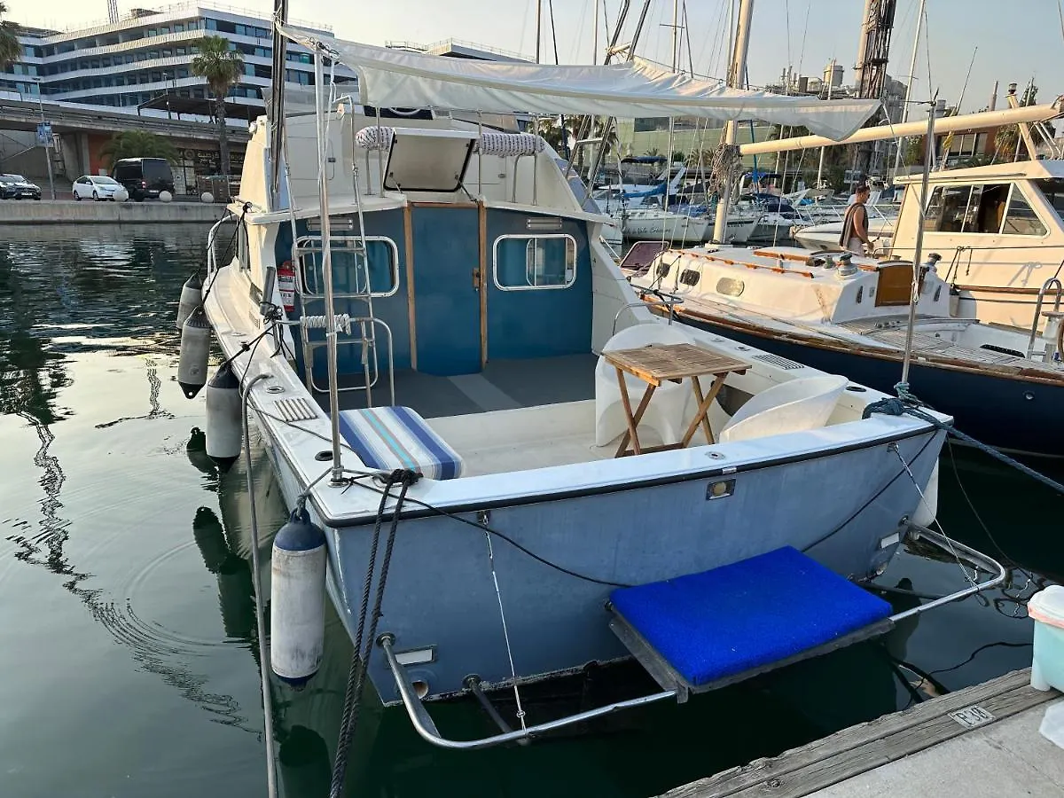 !!Boat With Ac In Port Forum 2 Bikes Included!! Hotel Sant Adria de Besos Botel