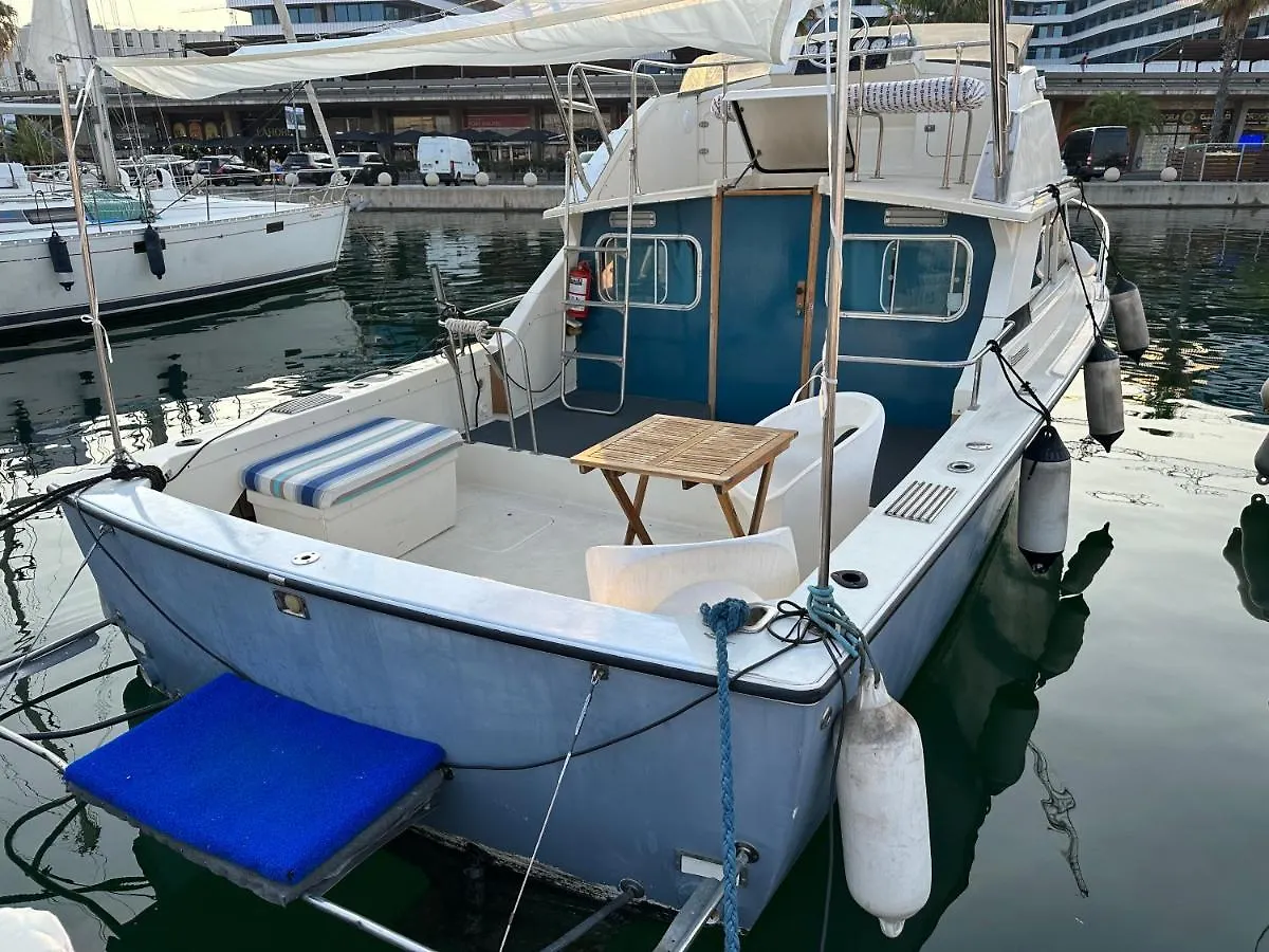 Botel !!Boat With Ac In Port Forum 2 Bikes Included!! Hotel Sant Adria de Besos